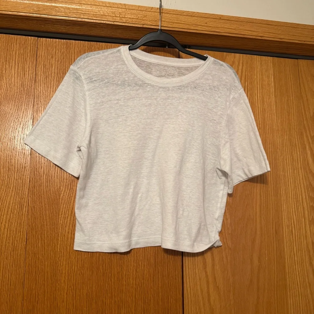 Universal Thread White Crop Top - Picture 1 of 4